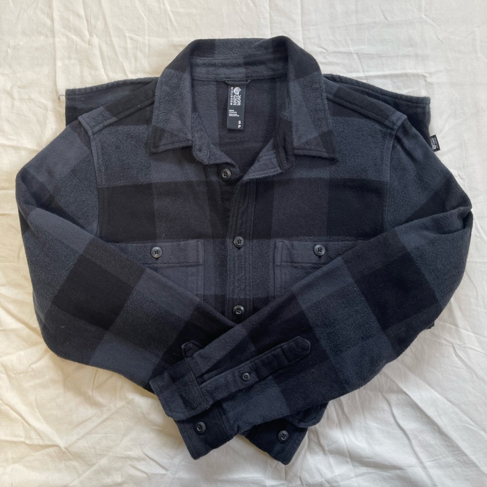 Mountain Hardwear Men’s Plusher black and blue plaid Shirt